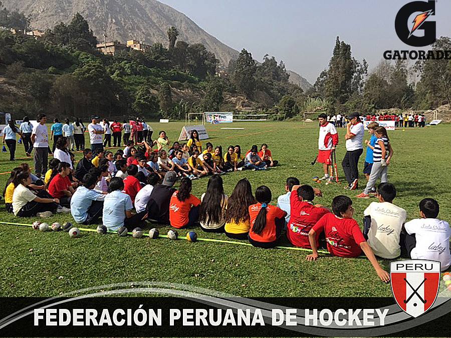 Chaclacayo descubrió el hockey en el FestiDeporte