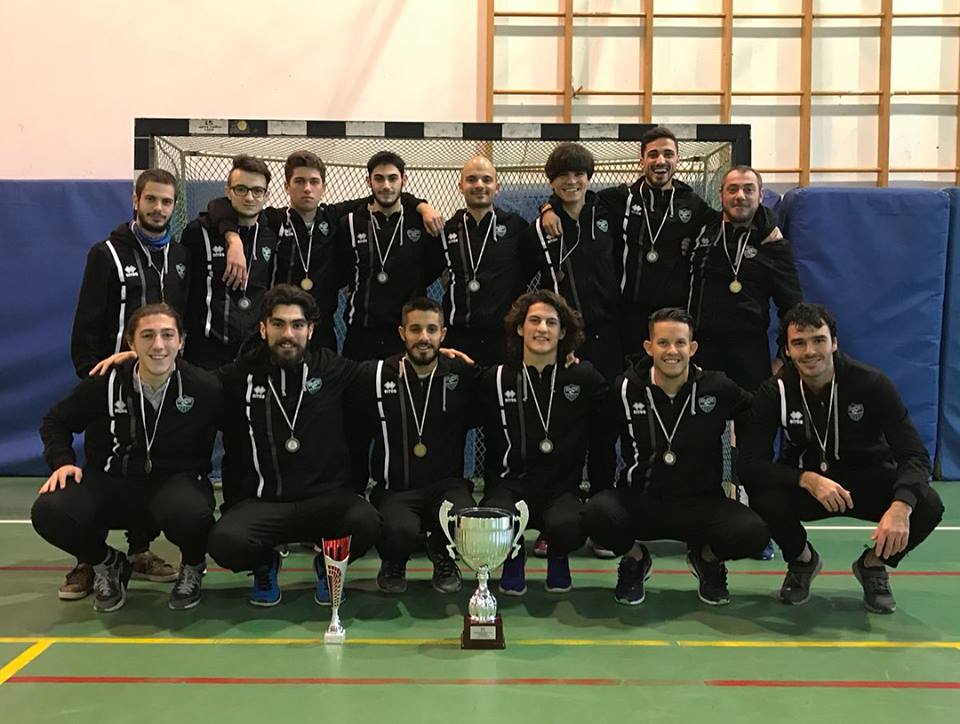Equipo del peruano Corno finalizó tercero en Nacional Indoor de Italia